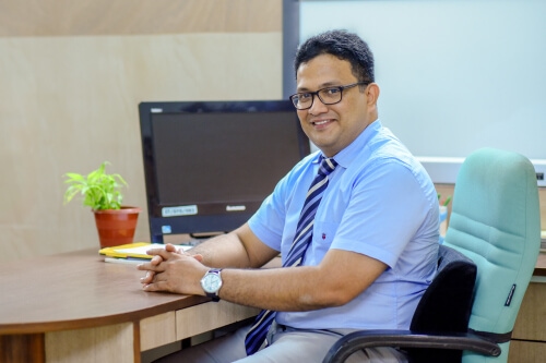 Dr. Rohan Shetty Dr. Rohan Shetty